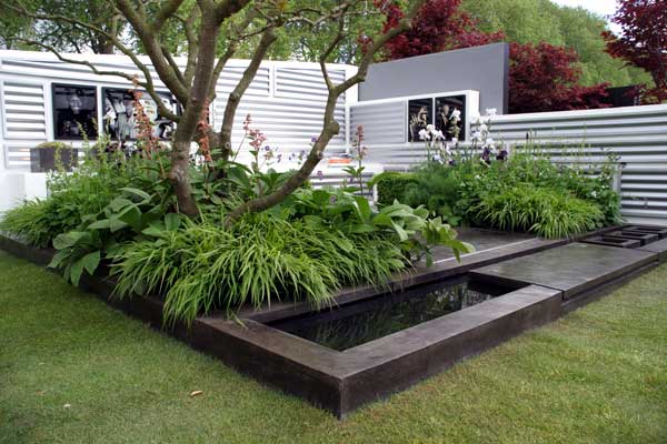Award winning
                      Chelsea garden, Philip Nixon
